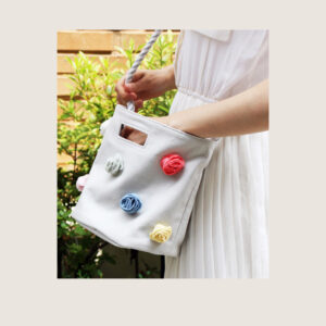 POMPOM BASKET BAG - VIVID